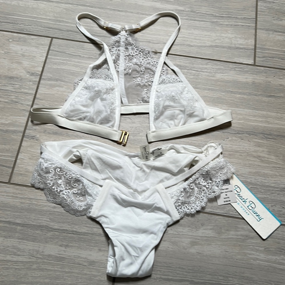 Beach Bunny Bikini NWT